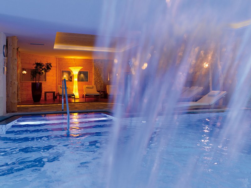 Schwimbad im Wellnessbreich im Dolomiti Hotel ABINEA